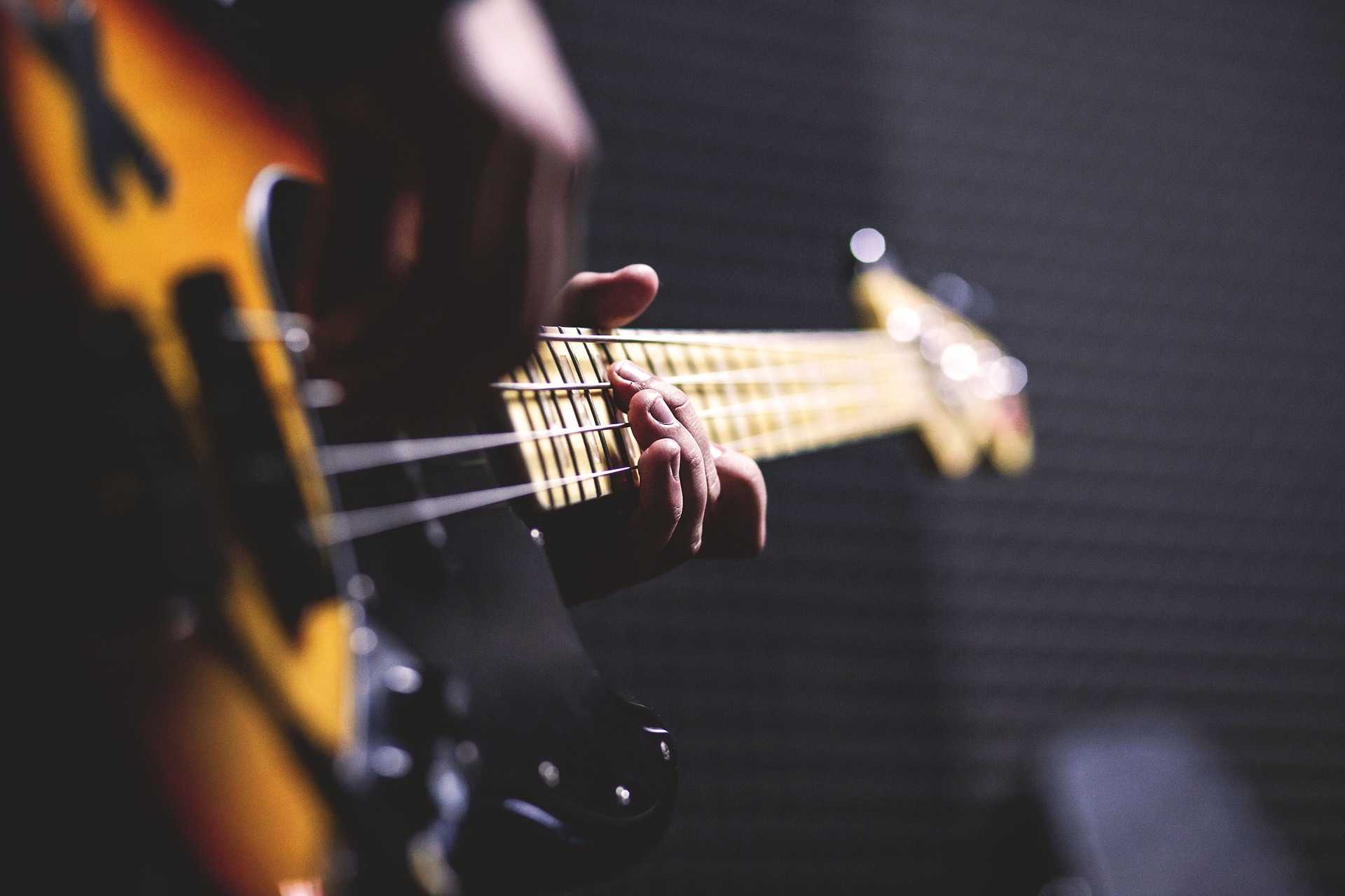 STABILIMENTI BALNEARI, REGOLAMENTAZIONE PICCOLI TRATTENIMENTI MUSICALI