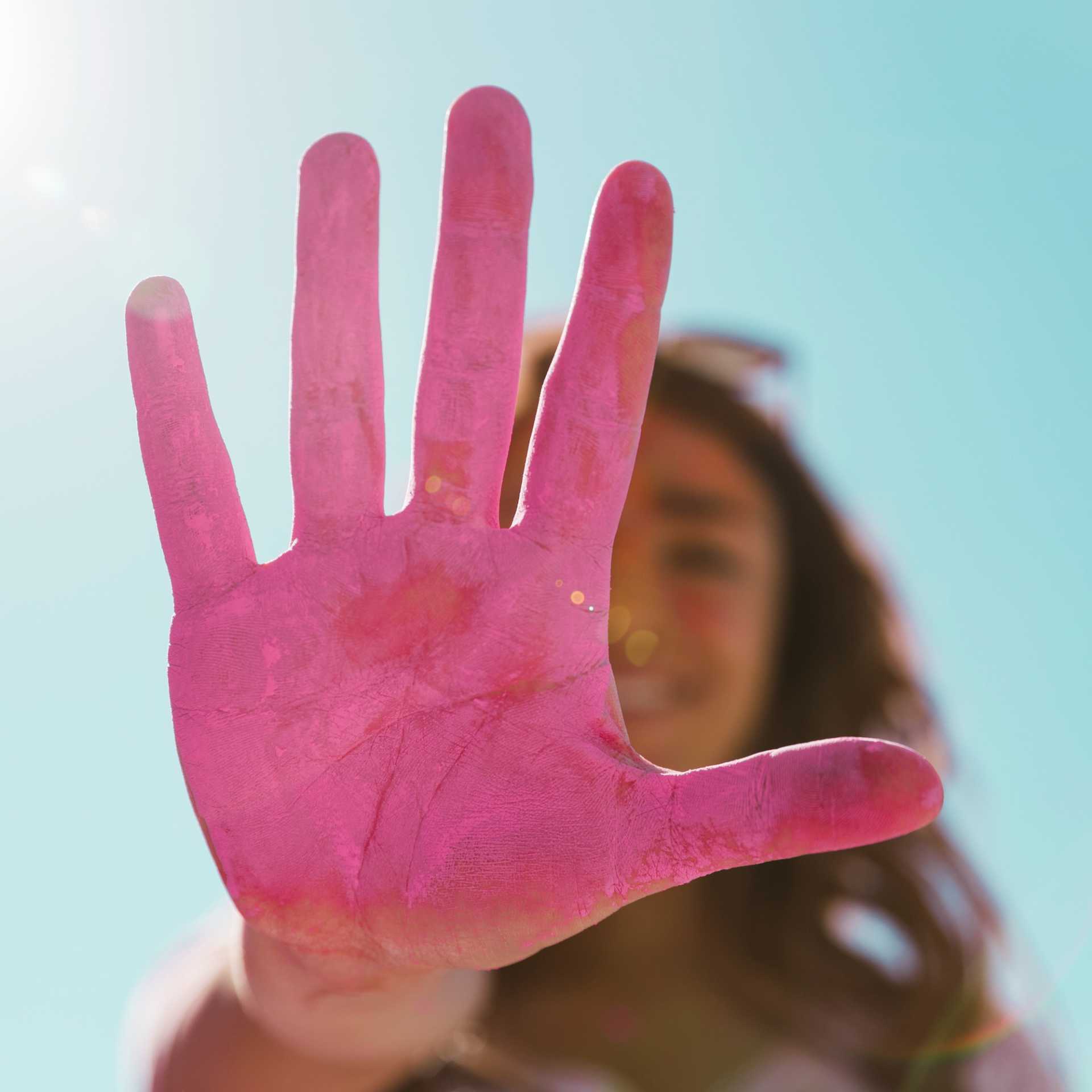 CON 'L'APERITIVO IN ROSA' UN PROGETTO SOCIALE CONTRO LA VIOLENZA SULLE DONNE