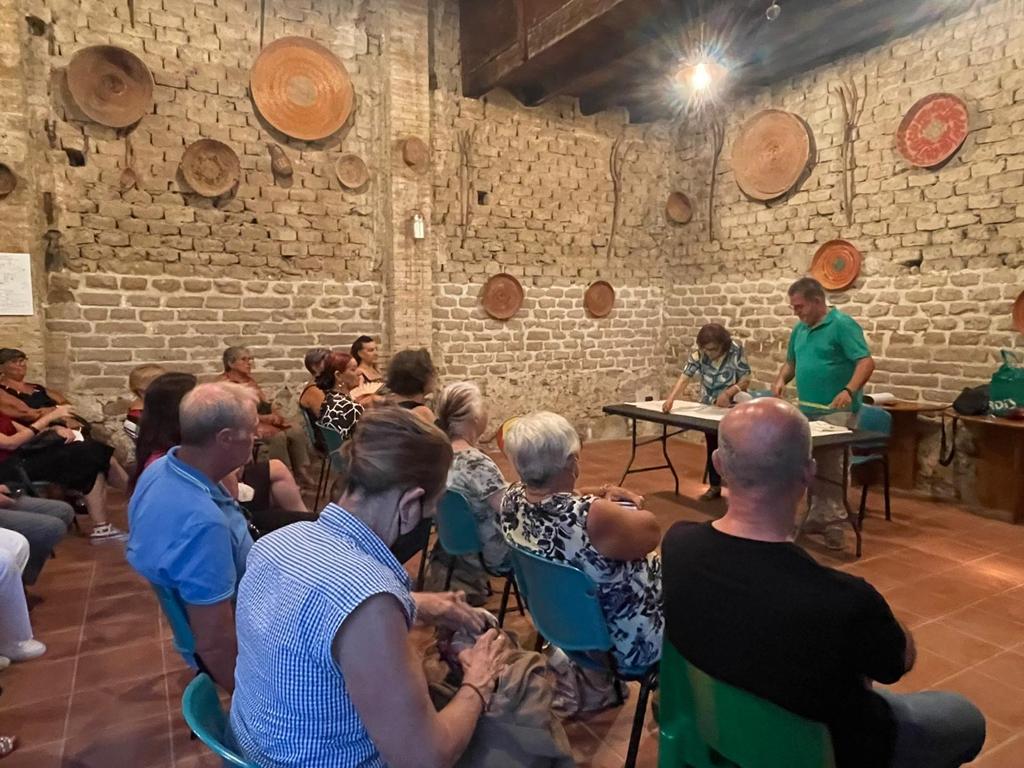A SA DOM'E FARRA ANTICHI RITI LABORATORI ED ESPOSIZIONI: BRILLA SEMPRE LA TRADIZIONE