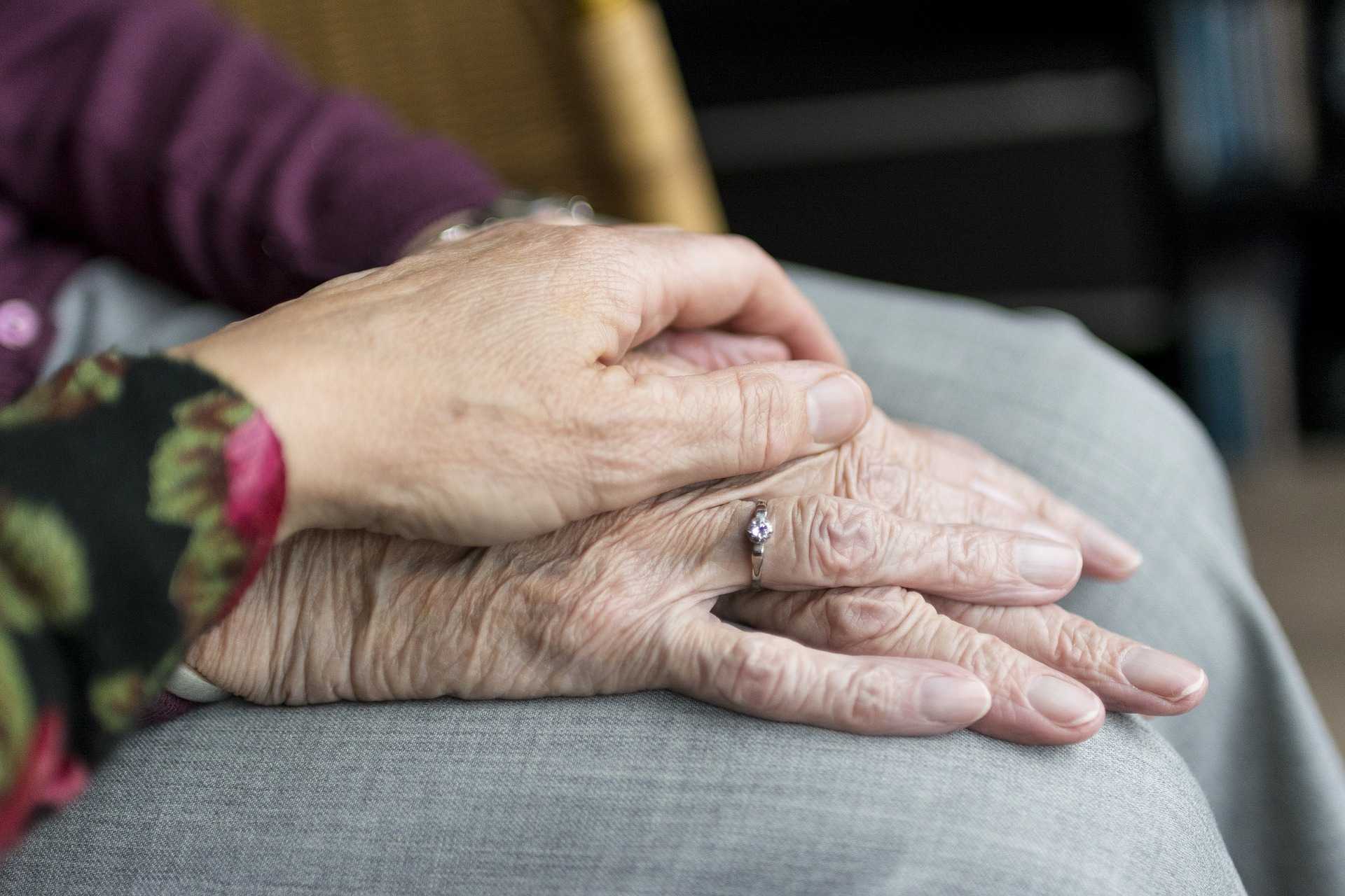 SPETTACOLO TEATRALE DEDICATO AI 'CAREGIVER' NEL TEATRO DELLA BASILICA