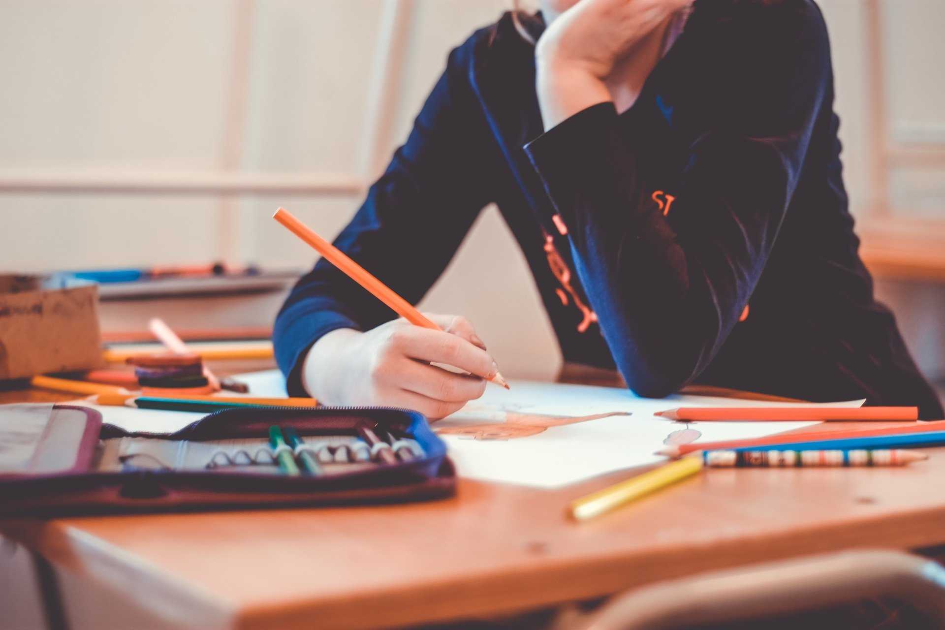 DECRETO DI CHIUSURA PREFESTIVI UFFICI E LOCALI SCOLASTICI A.S. 2022-2023